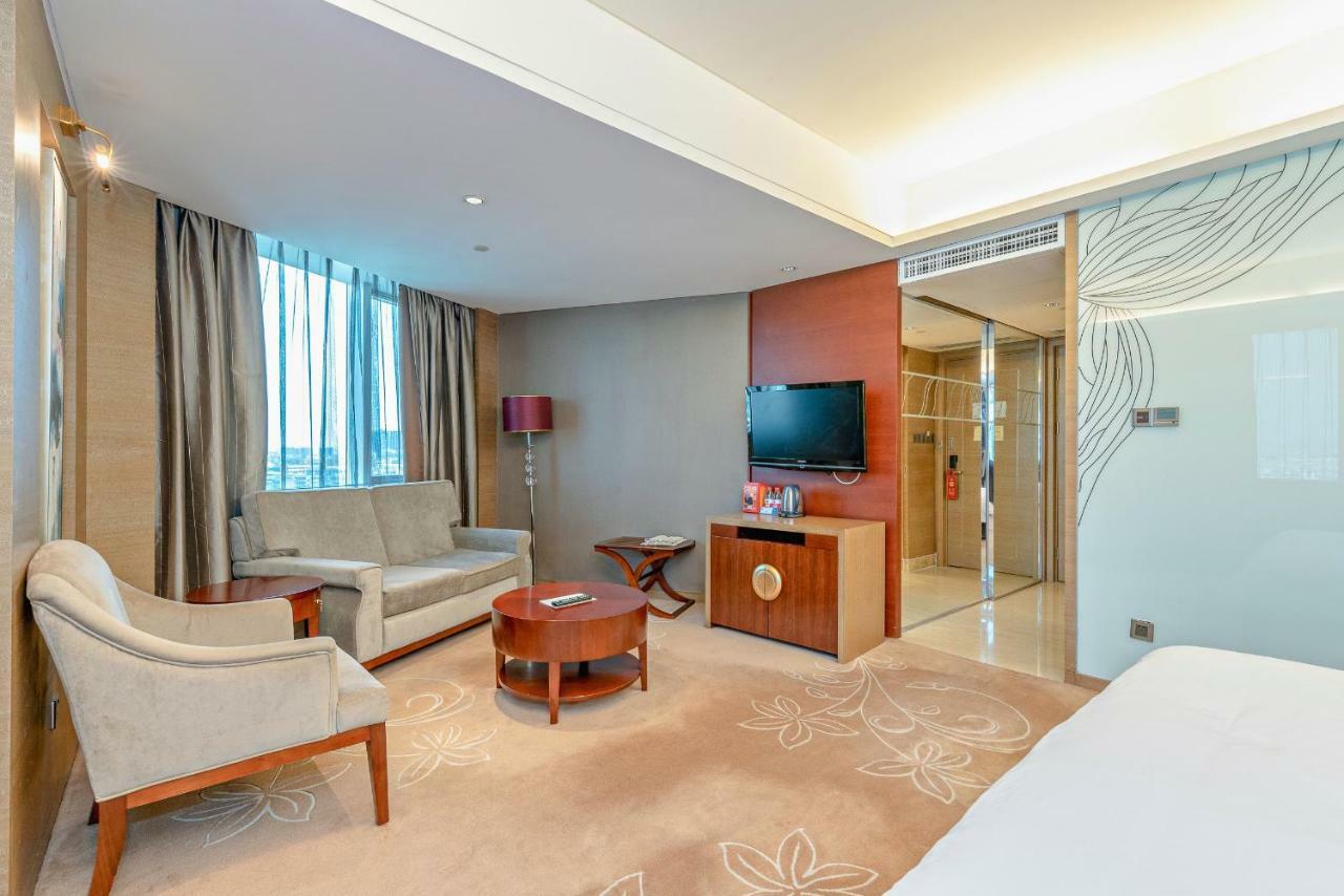 Guangzhou New Century Hotel Buitenkant foto